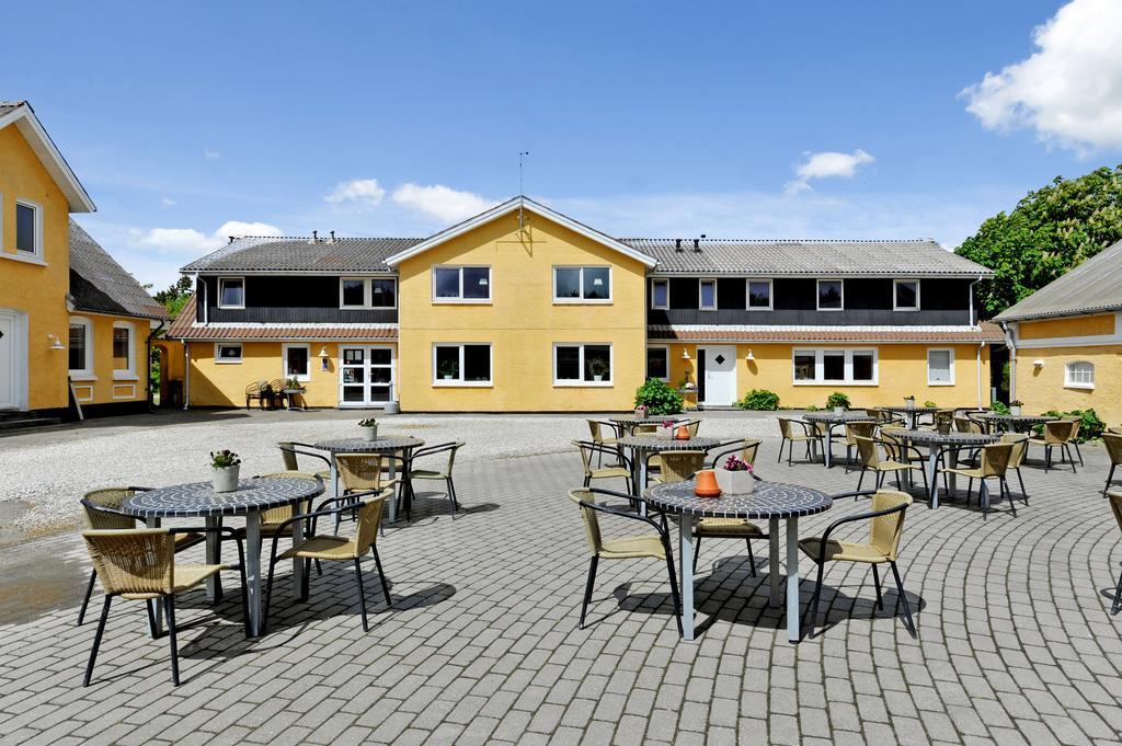 Lonstrup Strandhotel Lønstrup Exterior foto